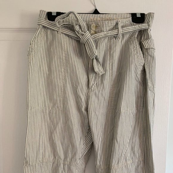 American Eagle cropped pinstripe pants - Picture 1 of 2